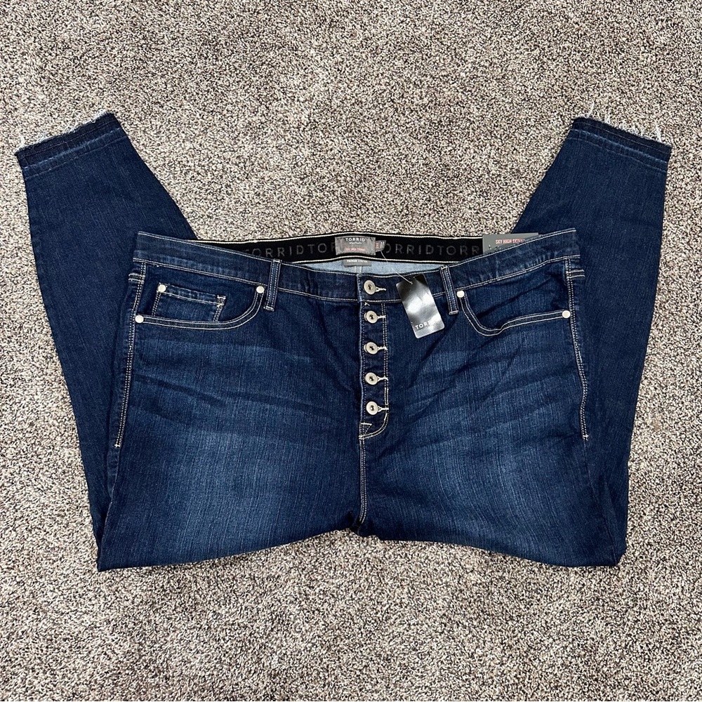 Torrid 24R Sky High Skinny Premium Stretch Dark Wash Jeans